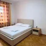 Dalanaj Apartment